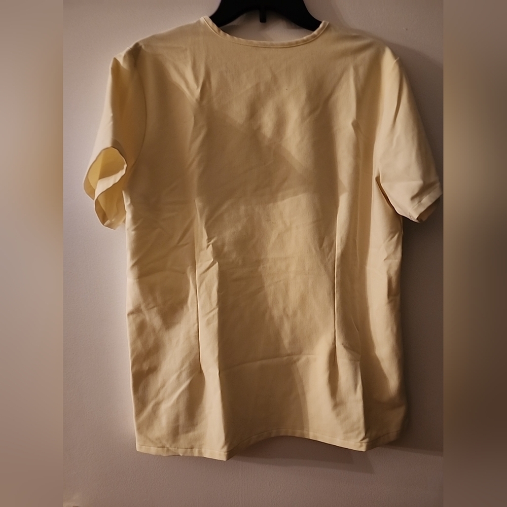 Figs Catarina Sunlight Color Scrub Top - Picture 4 of 7